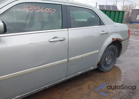 2006 Chrysler 300 Touring from USA, damaged, VIN 2C3KA53G26H246889